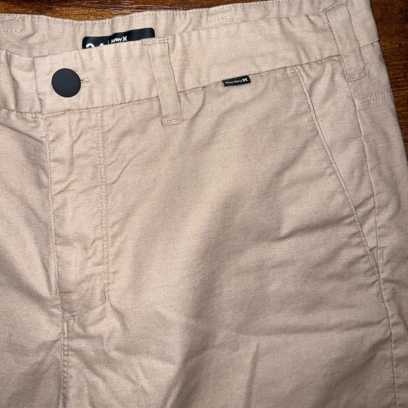 Hurley Men's Beige Flat Front Chino Hybrid Nike Dri Fit Shorts Size 34 - Picture 3 of 8
